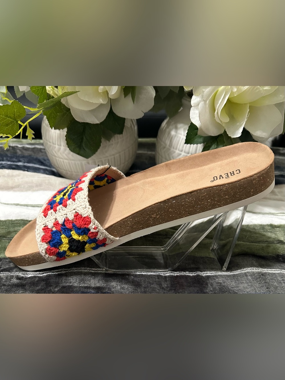 NWT Crevo Crochet Granny Square Slides Cream,Red,Blue,Yellow, Size 11 - Picture 3 of 4